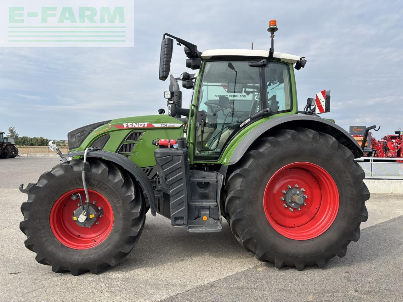 Fendt 724 vario profi+ ProfiPlus - Trator: foto 4 Fendt 724 vario profi+ ProfiPlus - Trator: foto 4
