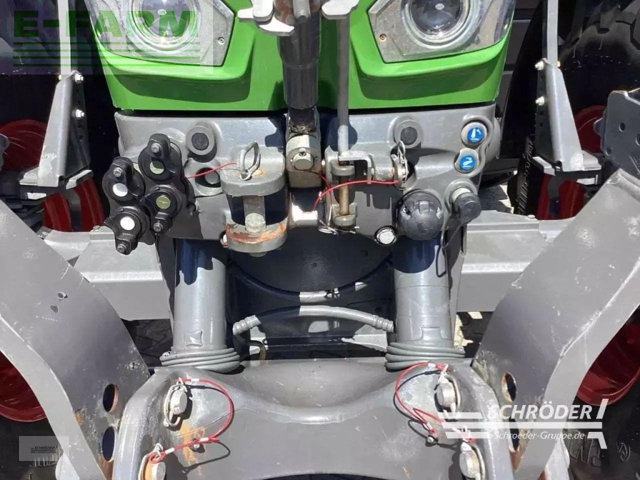 Trator Fendt 824 vario s4 profi plus ProfiPlus: foto 14