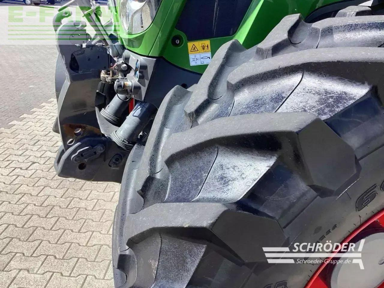 Trator Fendt 824 vario s4 profi plus ProfiPlus: foto 13