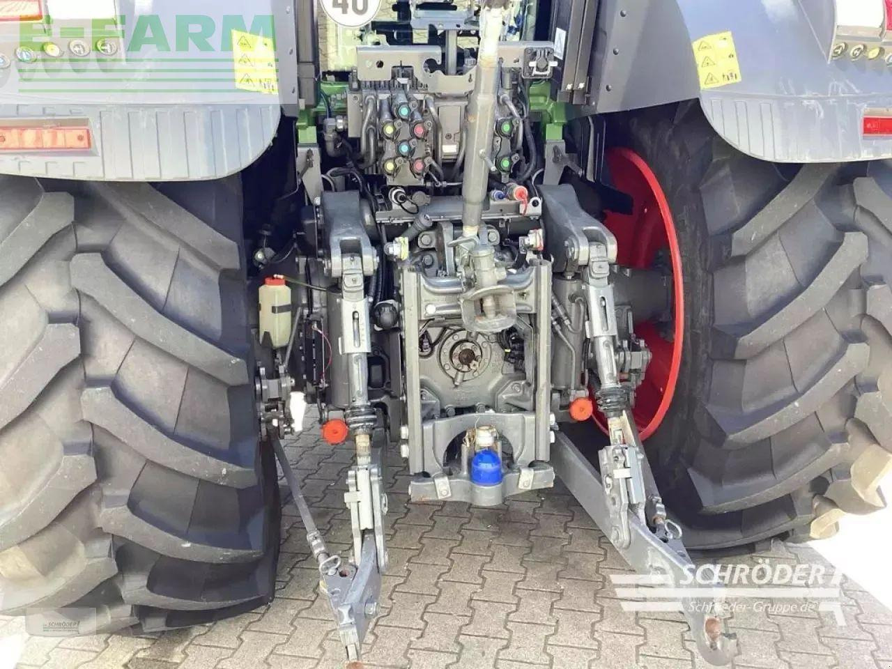 Trator Fendt 824 vario s4 profi plus ProfiPlus: foto 9