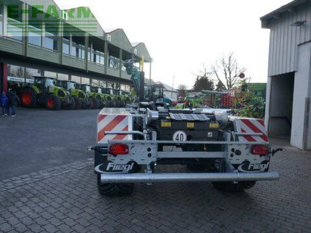 Fliegl hkl 22 - tandem abrollkipper - abgelagert! - Reboque ampliroll/ Multibenne: foto 4 Fliegl hkl 22 - tandem abrollkipper - abgelagert! - Reboque ampliroll/ Multibenne: foto 4