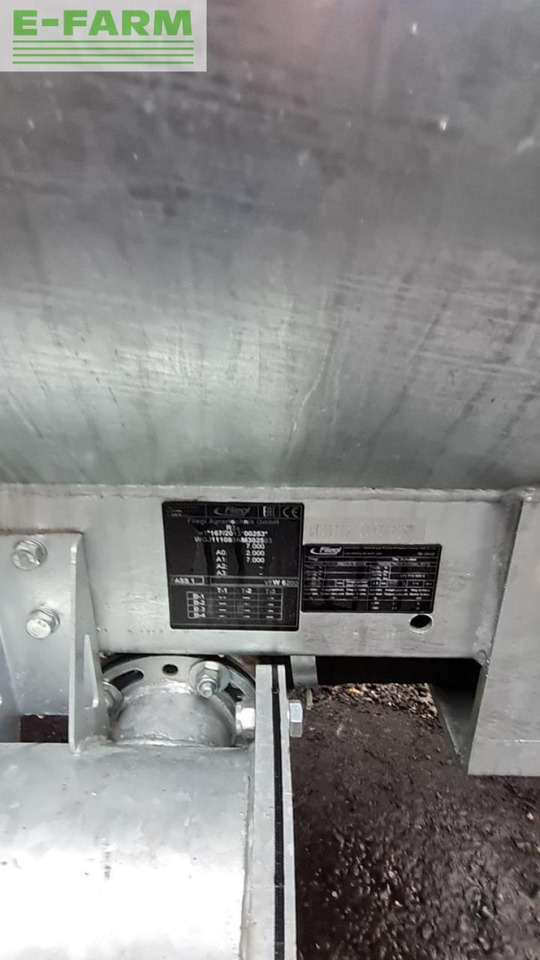 Fliegl vfm 6200 - Cisterna de chorume: foto 4 Fliegl vfm 6200 - Cisterna de chorume: foto 4