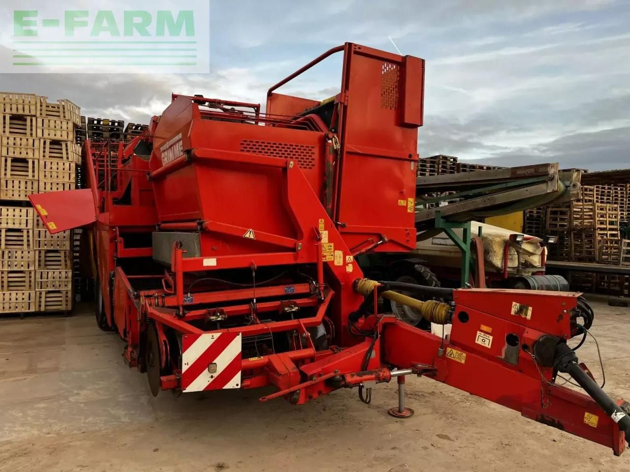 Grimme se 170-60 - Colheitadeira de batatas: foto 4 Grimme se 170-60 - Colheitadeira de batatas: foto 4