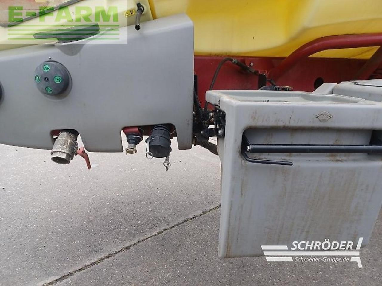Pulverizador de arrastar Hardi commander 7000: foto 10