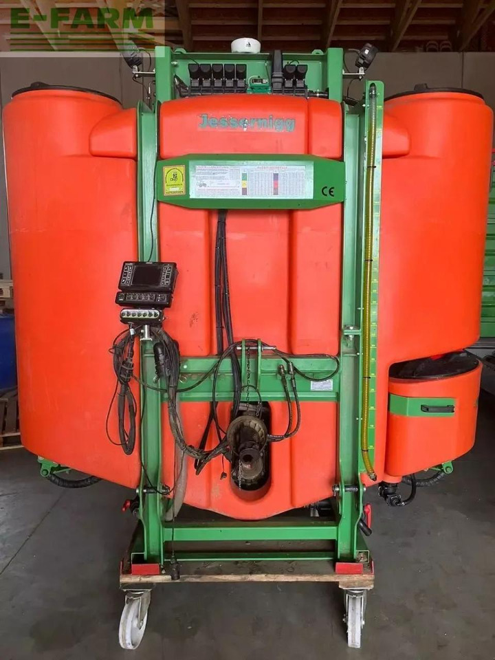 Jessernigg s ng pl 1200 feldspritze mit fronttank gps - Pulverizador de arrastar: foto 1 Jessernigg s ng pl 1200 feldspritze mit fronttank gps - Pulverizador de arrastar: foto 1