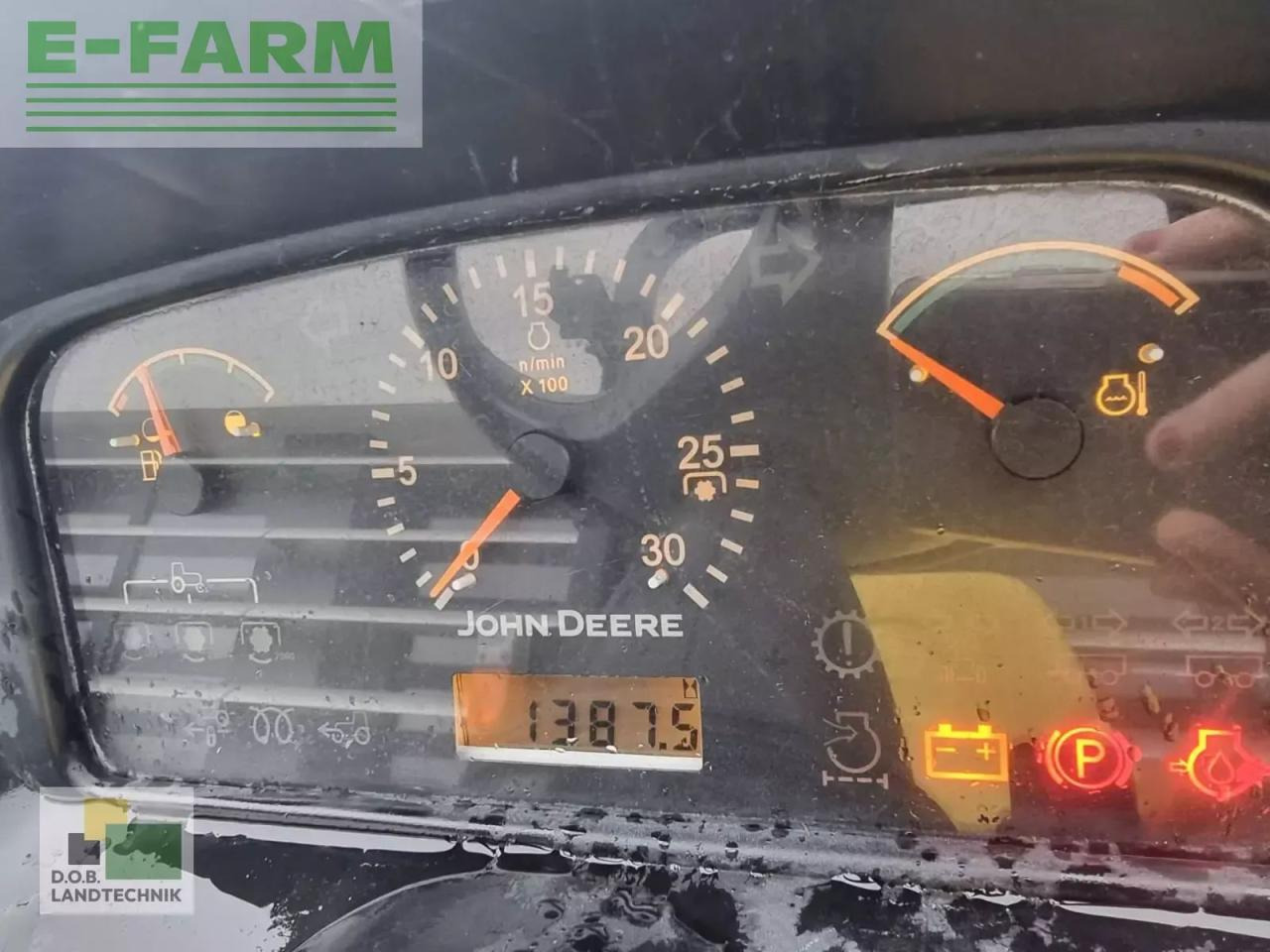 Trator John Deere 3520 e-hydro: foto 15