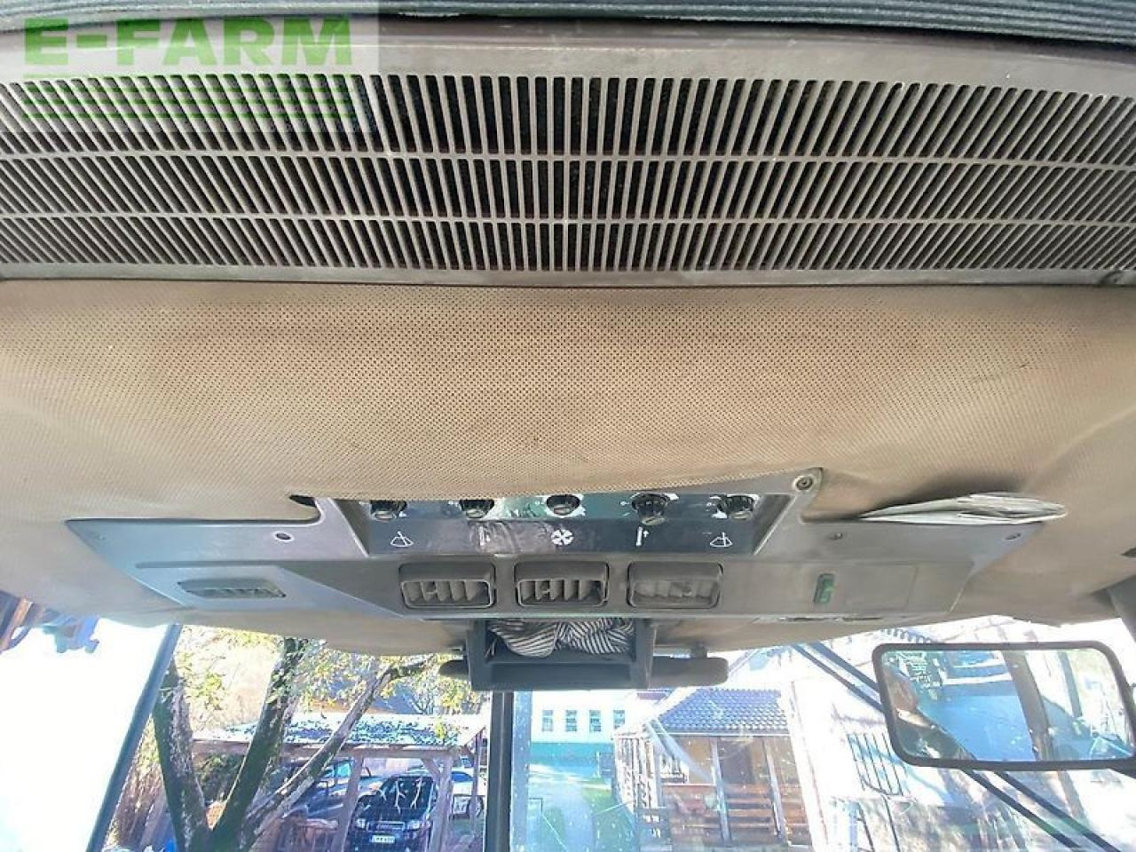 Trator John Deere 4755: foto 24 Trator John Deere 4755: foto 24