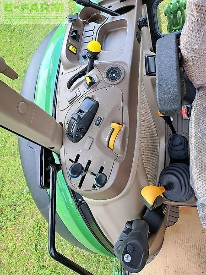 Trator John Deere 5100m: foto 11