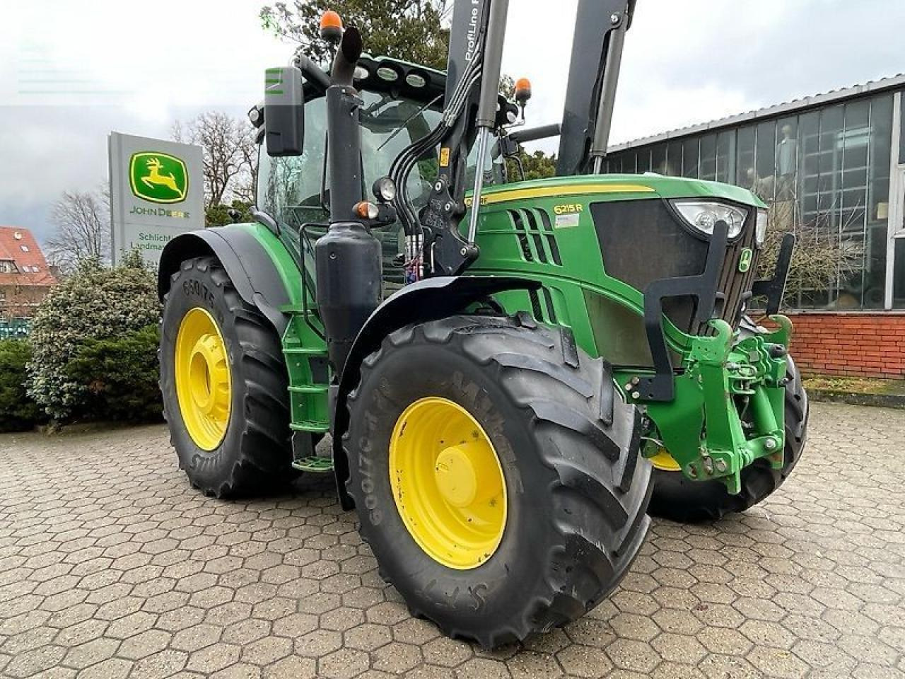 John Deere 6215r ap - Trator: foto 1 John Deere 6215r ap - Trator: foto 1
