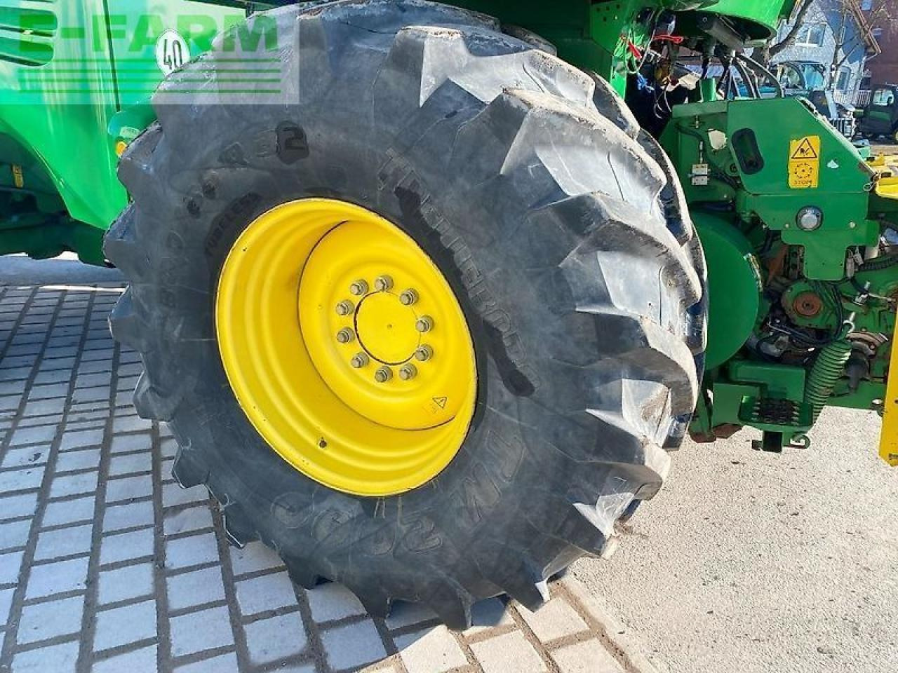 Picadora de forragem automotriz John Deere 7350i: foto 9