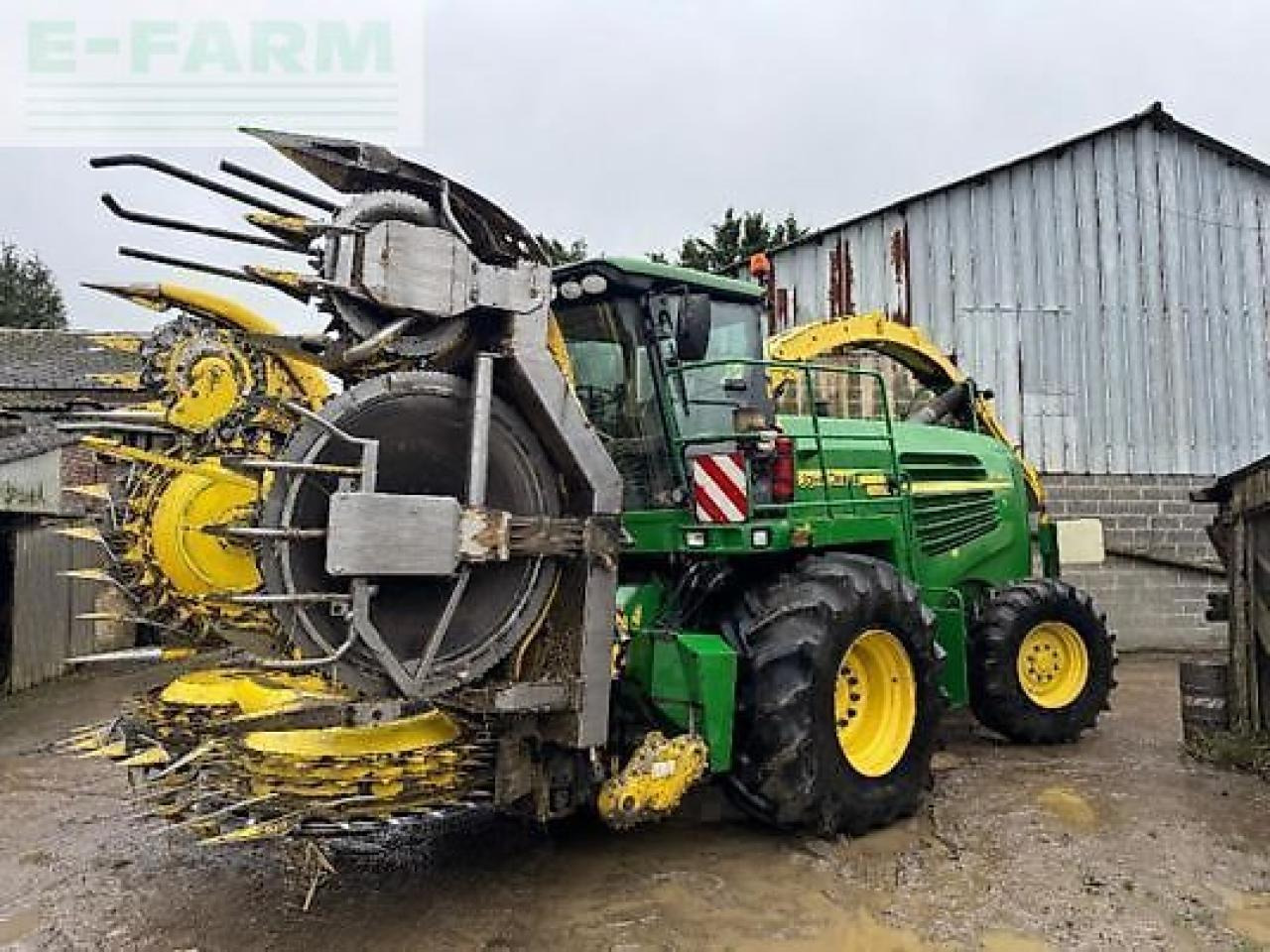John Deere 7750 i - Picadora de forragem automotriz: foto 1 John Deere 7750 i - Picadora de forragem automotriz: foto 1