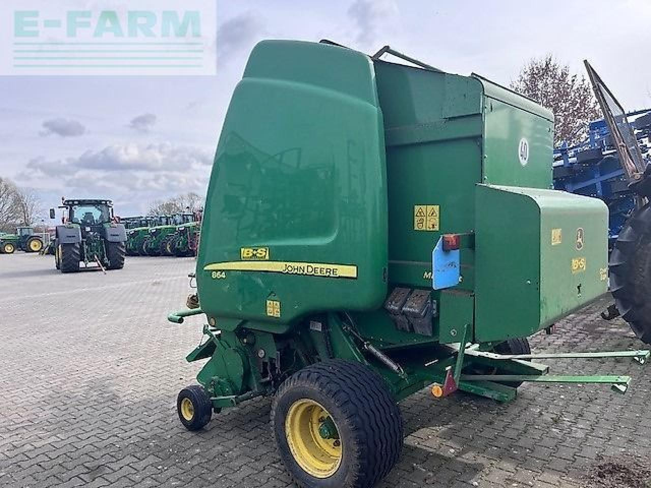 John Deere 864 - Enfardadeira de fardos quadrados: foto 2 John Deere 864 - Enfardadeira de fardos quadrados: foto 2