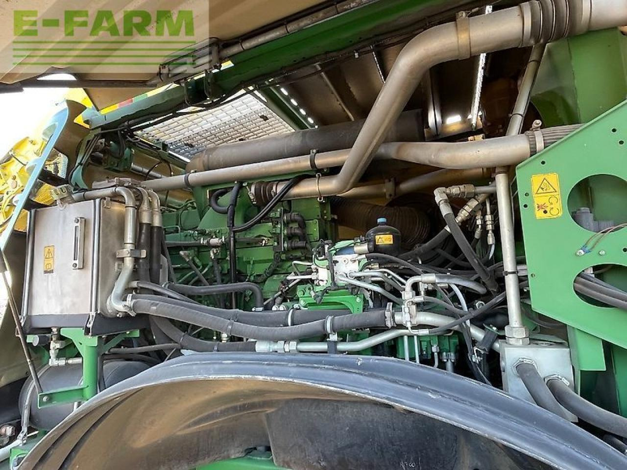 Picadora de forragem automotriz John Deere 8700i: foto 16