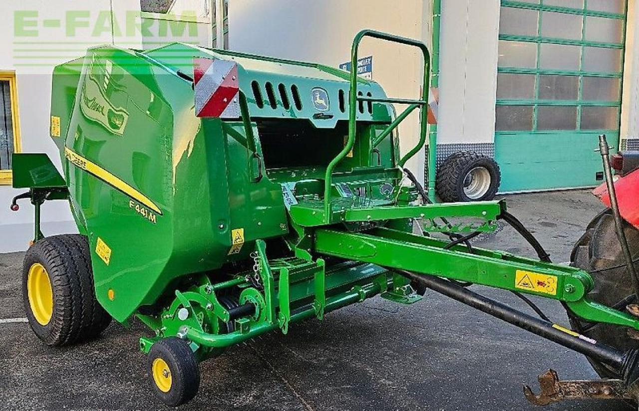 Enfardadeira de fardos quadrados John Deere f441 m: foto 11