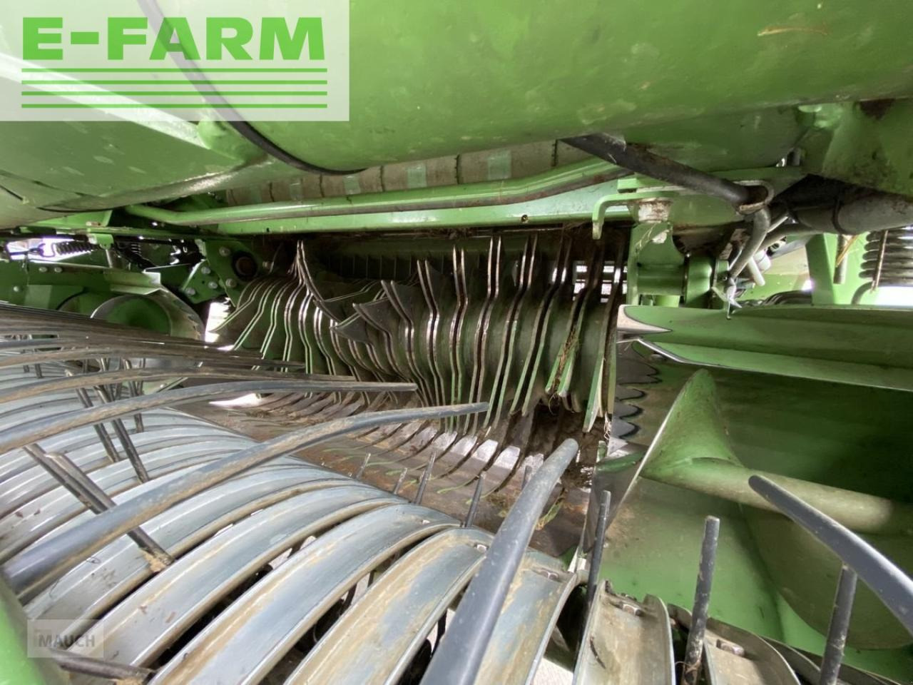 Enfardadeira de fardos quadrados Krone cf155 xc: foto 17