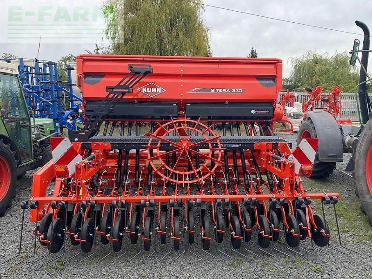 Kuhn kuhn kreiselegge hrb 303& drillmaschine sitera 330-20m - Semeadeira: foto 1 Kuhn kuhn kreiselegge hrb 303& drillmaschine sitera 330-20m - Semeadeira: foto 1