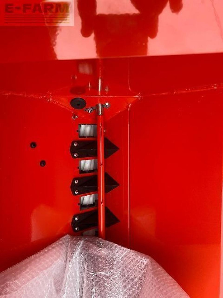 Kuhn kuhn kreiselegge hrb 303& drillmaschine sitera 330-20m - Semeadeira: foto 5 Kuhn kuhn kreiselegge hrb 303& drillmaschine sitera 330-20m - Semeadeira: foto 5