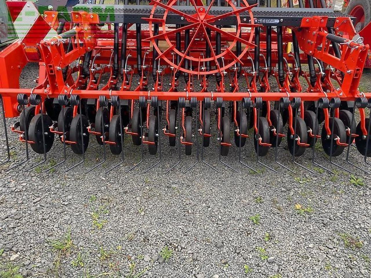 Kuhn kuhn kreiselegge hrb 303& drillmaschine sitera 330-20m - Semeadeira: foto 2 Kuhn kuhn kreiselegge hrb 303& drillmaschine sitera 330-20m - Semeadeira: foto 2