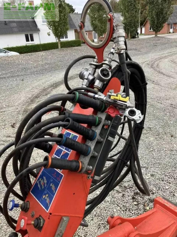 Kuhn optimer l9000 - Maquina para lavrar a terra: foto 4 Kuhn optimer l9000 - Maquina para lavrar a terra: foto 4