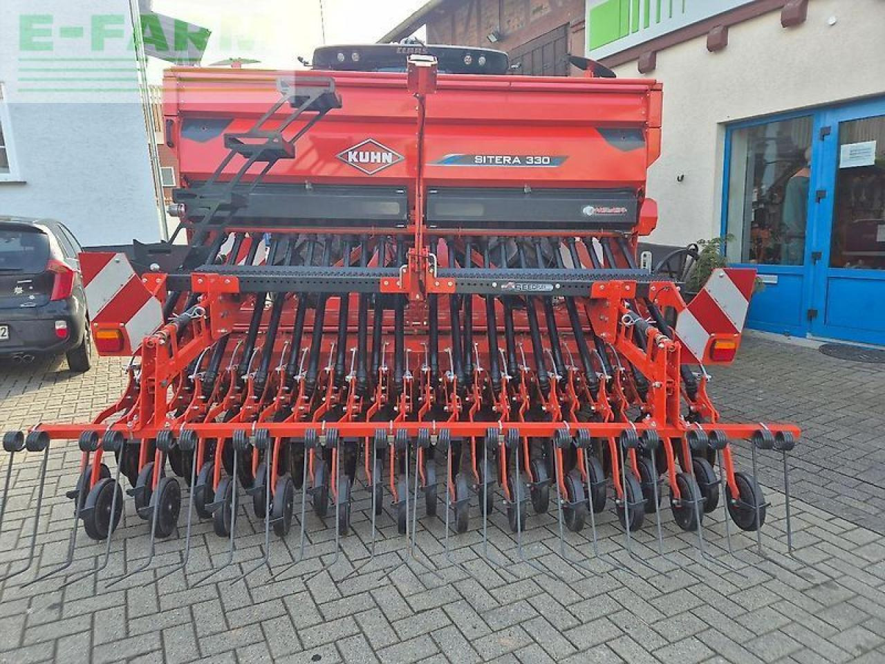 Kuhn sitera 330e 24 reihen + hrb 303d , elektrische dosierung, spuranreißer, durakuhn - Semeadeira: foto 2 Kuhn sitera 330e 24 reihen + hrb 303d , elektrische dosierung, spuranreißer, durakuhn - Semeadeira: foto 2
