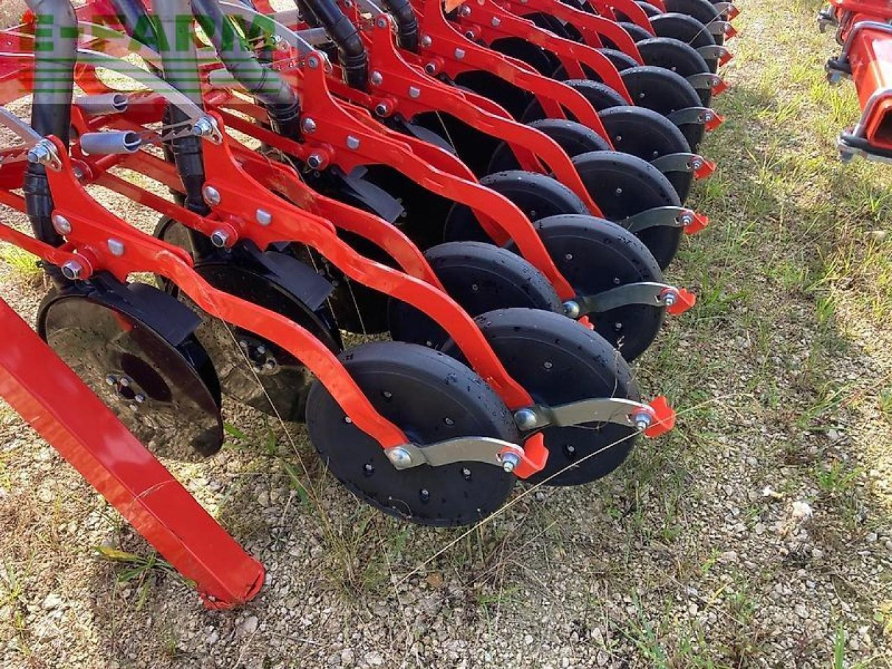 Kuhn sitera330-20e - Semeadeira: foto 2 Kuhn sitera330-20e - Semeadeira: foto 2