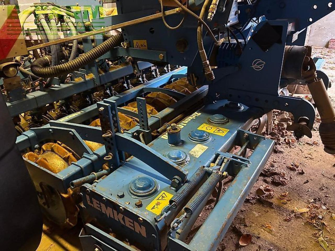 Lemken zirkon 10/300 + solitair 8/300 - Semeadeira: foto 3 Lemken zirkon 10/300 + solitair 8/300 - Semeadeira: foto 3