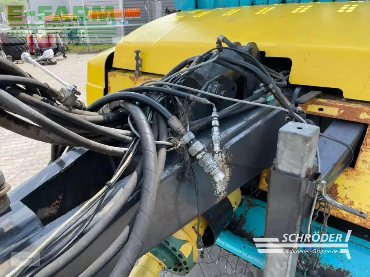 Autocarregadora Mengele rotobull 6000: foto 8