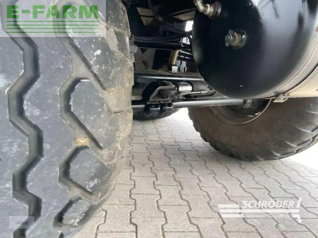 Autocarregadora Mengele rotobull 6000: foto 17