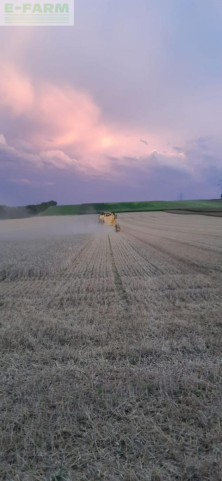 Ceifeira debulhadora New Holland new holland tc 56: foto 9 Ceifeira debulhadora New Holland new holland tc 56: foto 9