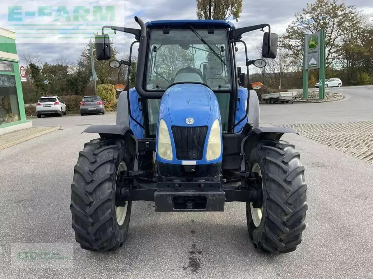 Trator New Holland t 5030: foto 6 Trator New Holland t 5030: foto 6