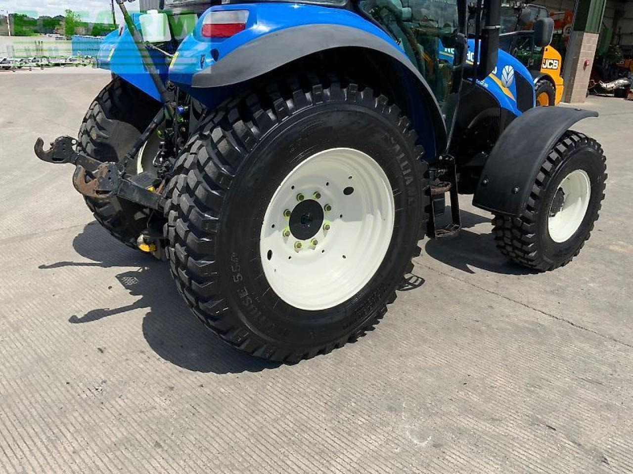 Trator New Holland t5.95 tractor (st23758): foto 8 Trator New Holland t5.95 tractor (st23758): foto 8