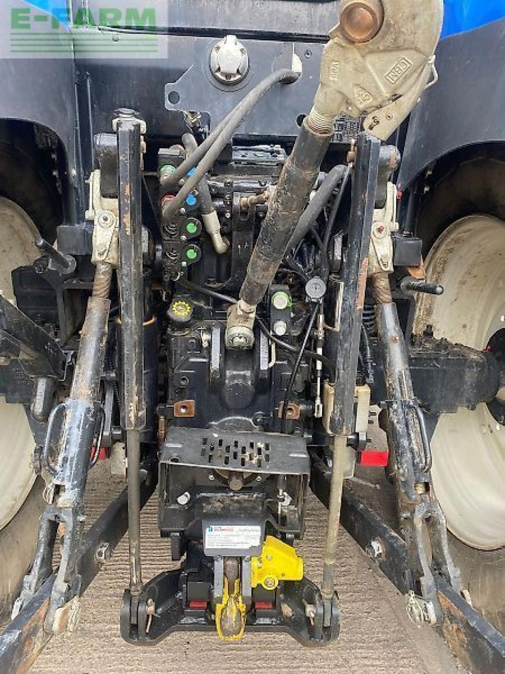 Trator New Holland t6.145: foto 10