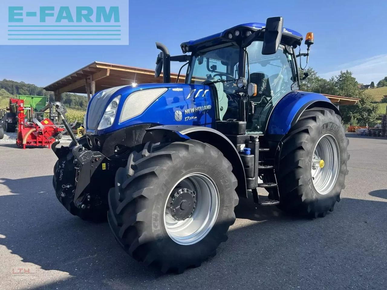 New Holland t7.230 plm auto command - Trator: foto 1 New Holland t7.230 plm auto command - Trator: foto 1