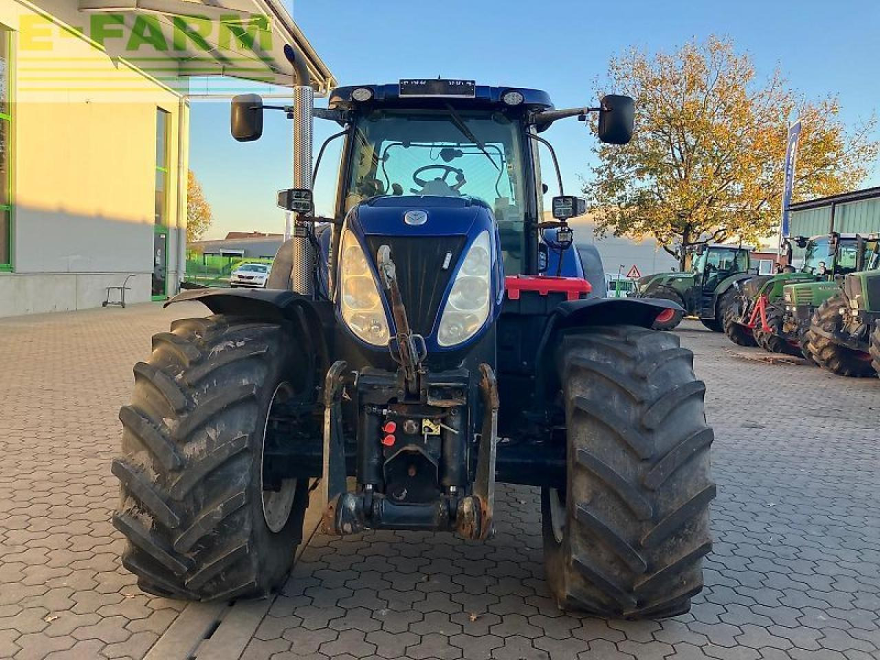 New Holland t7.270 auto command - Hot Deal - Trator: foto 2 New Holland t7.270 auto command - Hot Deal - Trator: foto 2
