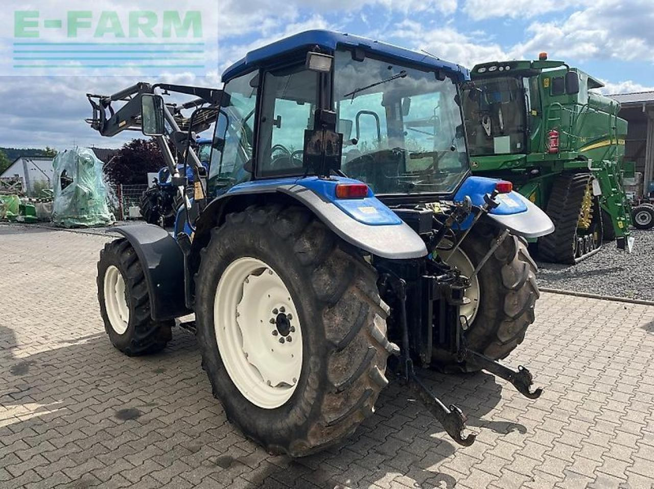 New Holland tl 90 a A - Trator: foto 4 New Holland tl 90 a A - Trator: foto 4