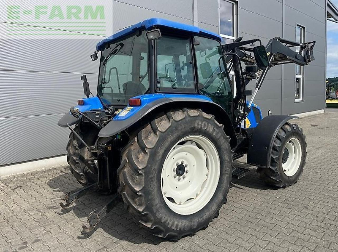 New Holland tl 90 a A - Trator: foto 3 New Holland tl 90 a A - Trator: foto 3
