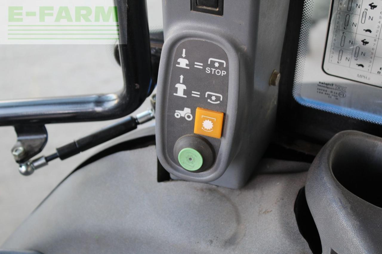 Trator New Holland ts115: foto 25