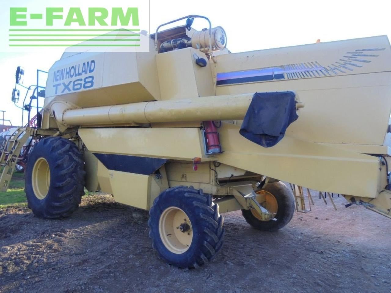 Ceifeira debulhadora New Holland tx68fs: foto 6 Ceifeira debulhadora New Holland tx68fs: foto 6