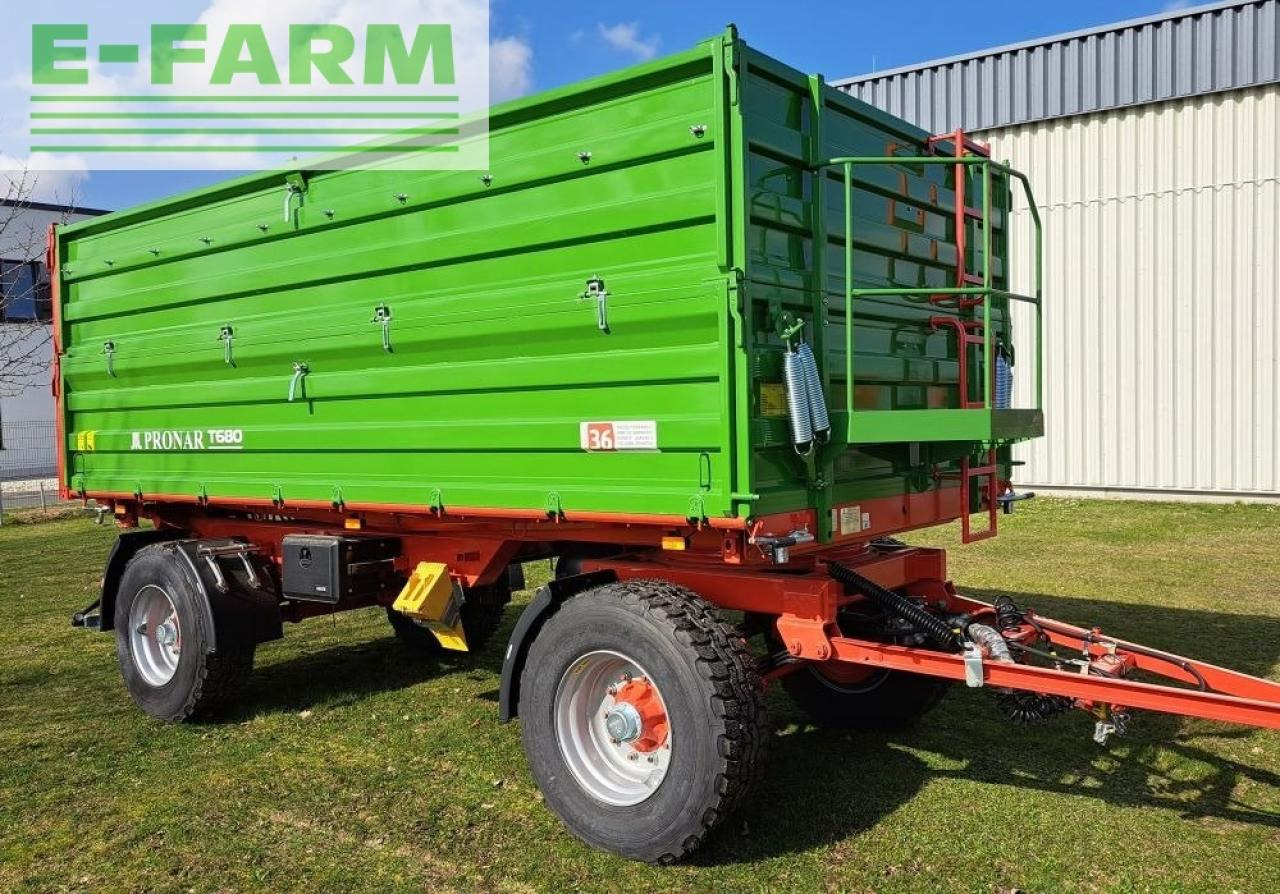 Pronar t680 zweiachs- dreiseitenkipper - Reboque basculante agrícola: foto 3 Pronar t680 zweiachs- dreiseitenkipper - Reboque basculante agrícola: foto 3