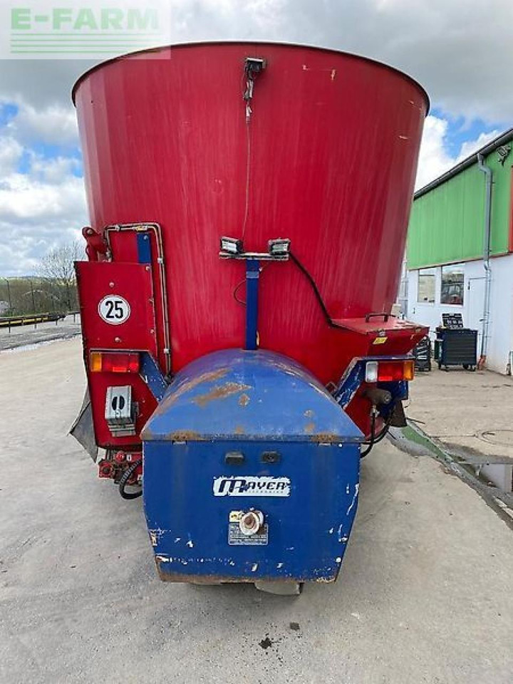 Siloking selbstfahrer 16m³ mit neuem motor - Equipamento de gado: foto 4 Siloking selbstfahrer 16m³ mit neuem motor - Equipamento de gado: foto 4