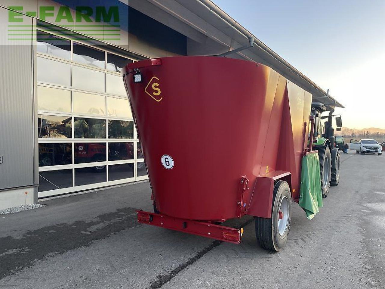 Strautmann verti-mix 1500 double k - Equipamento de gado: foto 4 Strautmann verti-mix 1500 double k - Equipamento de gado: foto 4