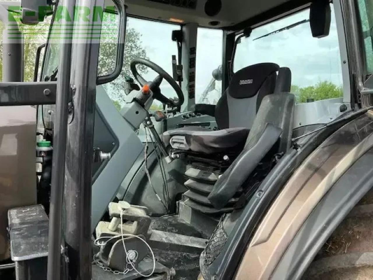 Valtra a105 - Trator: foto 5 Valtra a105 - Trator: foto 5
