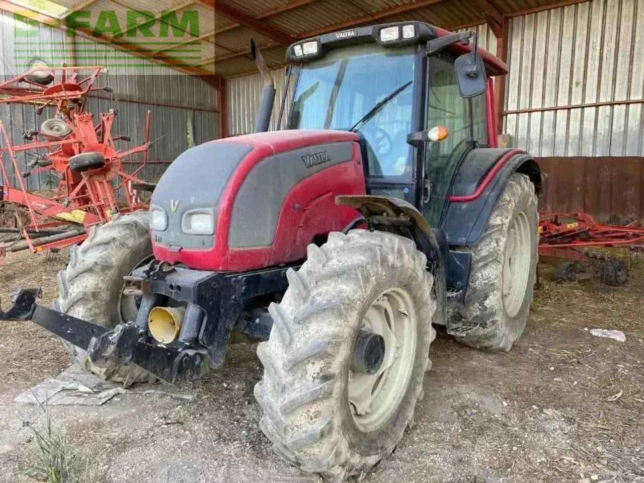 Valtra n111 - Trator: foto 1 Valtra n111 - Trator: foto 1