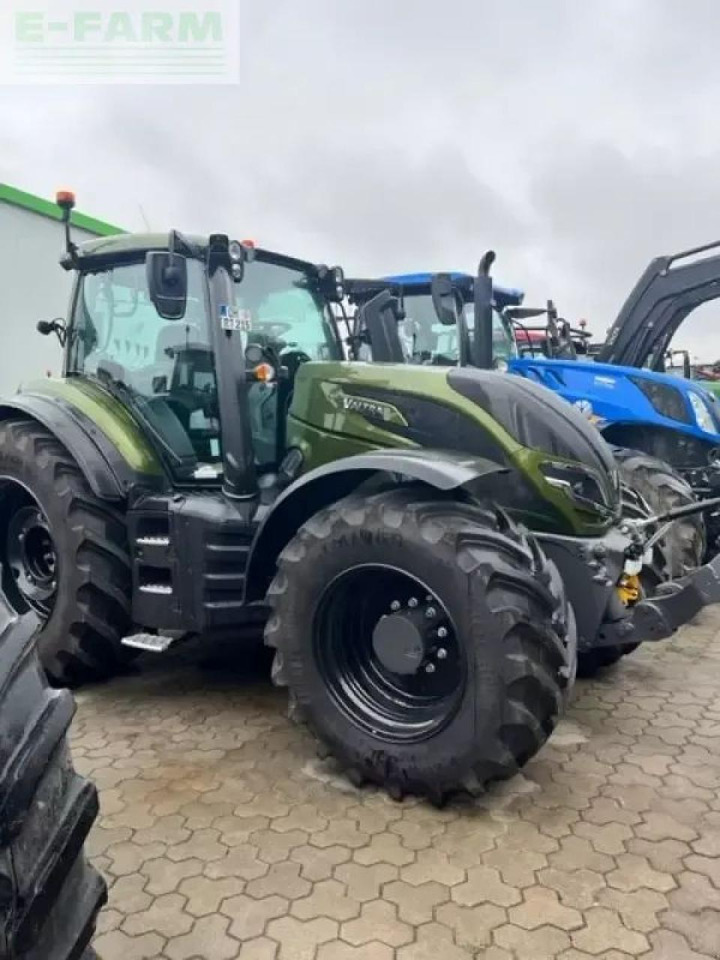 Valtra t215a - Trator: foto 1 Valtra t215a - Trator: foto 1