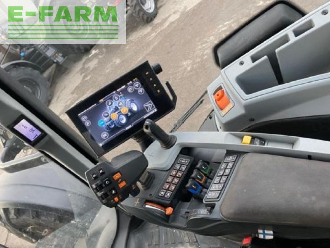 Trator Valtra t254v: foto 8