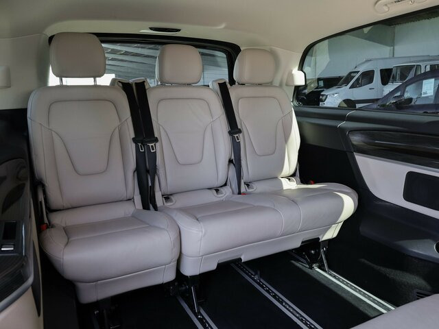 MERCEDES-BENZ EQV 300 Avantgarde Extralang,8Sitze,Leder beige - Minibus, Ônibus elétrico: foto 4 MERCEDES-BENZ EQV 300 Avantgarde Extralang,8Sitze,Leder beige - Minibus, Ônibus elétrico: foto 4