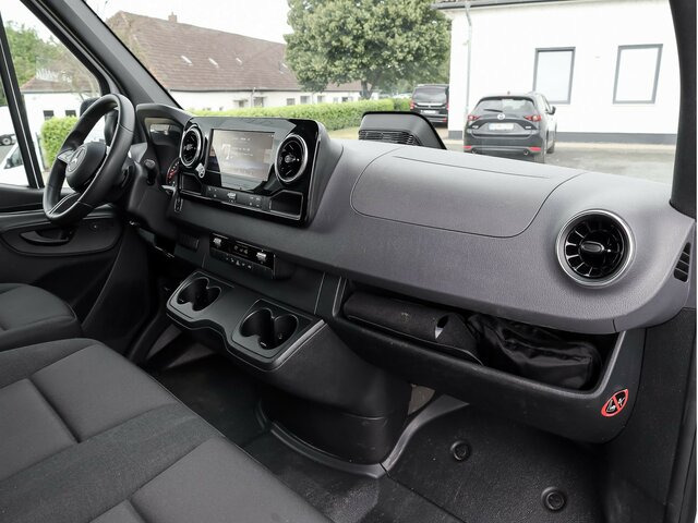 MERCEDES-BENZ Sprinter 317 Maxi,9GTronic,MBUX,Kamera - Furgão: foto 4 MERCEDES-BENZ Sprinter 317 Maxi,9GTronic,MBUX,Kamera - Furgão: foto 4