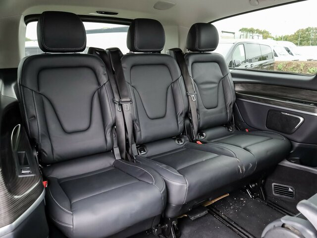 MERCEDES-BENZ V 300 Avantgarde Extralang,2xSchiebetür el.,AHK... - Minibus, Furgão de passageiros: foto 4 MERCEDES-BENZ V 300 Avantgarde Extralang,2xSchiebetür el.,AHK... - Minibus, Furgão de passageiros: foto 4