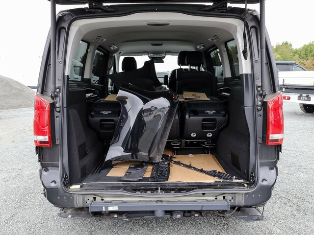 MERCEDES-BENZ V 300 Avantgarde Extralang,2xSchiebetür el.,AHK... - Minibus, Furgão de passageiros: foto 2 MERCEDES-BENZ V 300 Avantgarde Extralang,2xSchiebetür el.,AHK... - Minibus, Furgão de passageiros: foto 2