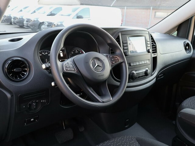 MERCEDES-BENZ Vito 114 TourerPro,Extralang,8Sitzer,Automatik... - Minibus, Furgão de passageiros: foto 5 MERCEDES-BENZ Vito 114 TourerPro,Extralang,8Sitzer,Automatik... - Minibus, Furgão de passageiros: foto 5